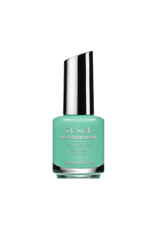 IBD Advanced Wear lacquer in Diner Darling, a mint green crème that’s cool, fresh, and effortlessly modern.