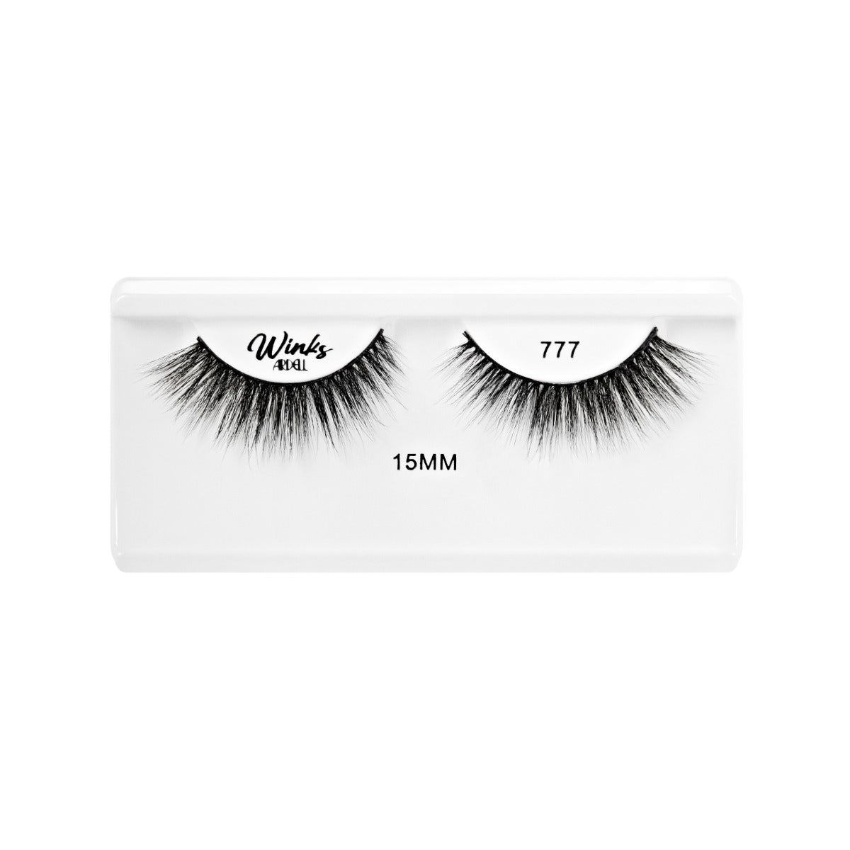 1 pair of lashes on tray