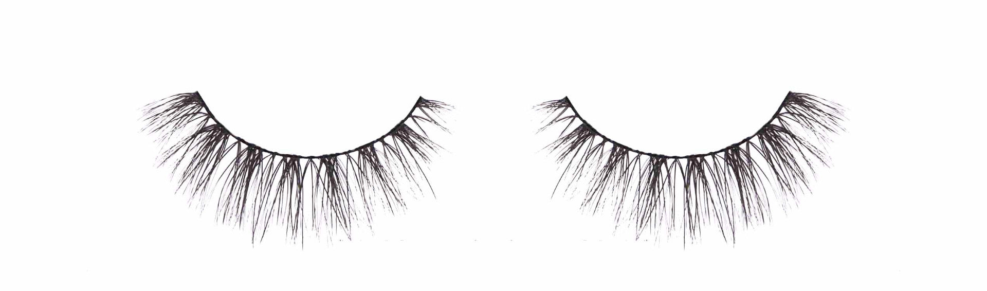 Ardell's Magnetic Megahold Liner & Lash 054 with medium volume, medium-length lash fibers with subtle boost effect