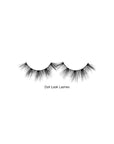 1 pair of lashes on a white background