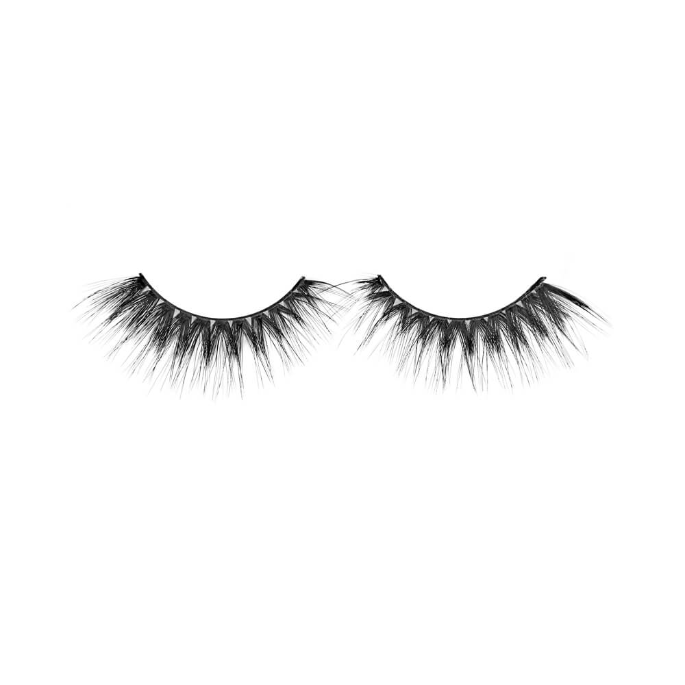 Ardell Big Beautiful Lashes OOTD Spiky, edgy lash design for a striking, high-fashion appearance.