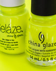 3D illustration of a 0.5-ounce Yellow container of nail lacquer with label text in a different language