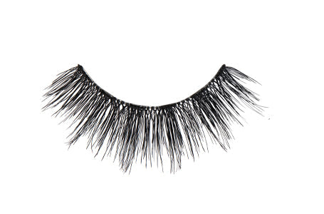 Close-up of an Ardell Remy Lash 776 false lash for the right eye featuring premium remy hair