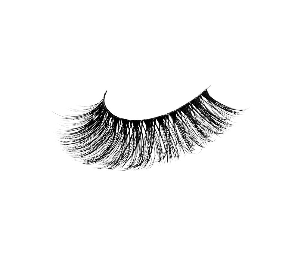 Close up shot of Ardell 3D Faux Mink 853 showing dimension, flared, delicate & natural lash