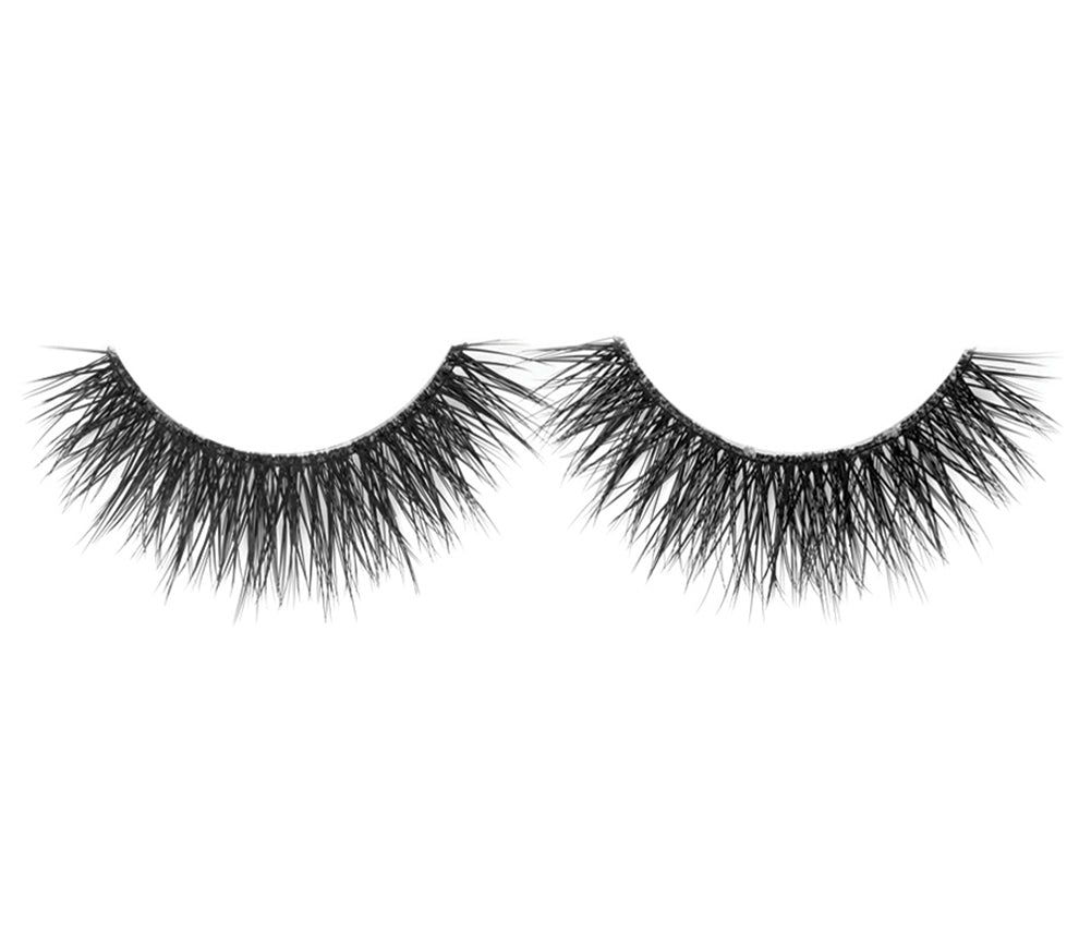 A Single pair of Ardell Mega Volume 252 faux lash for the right and left eye featuring criss-cross style lash fibers