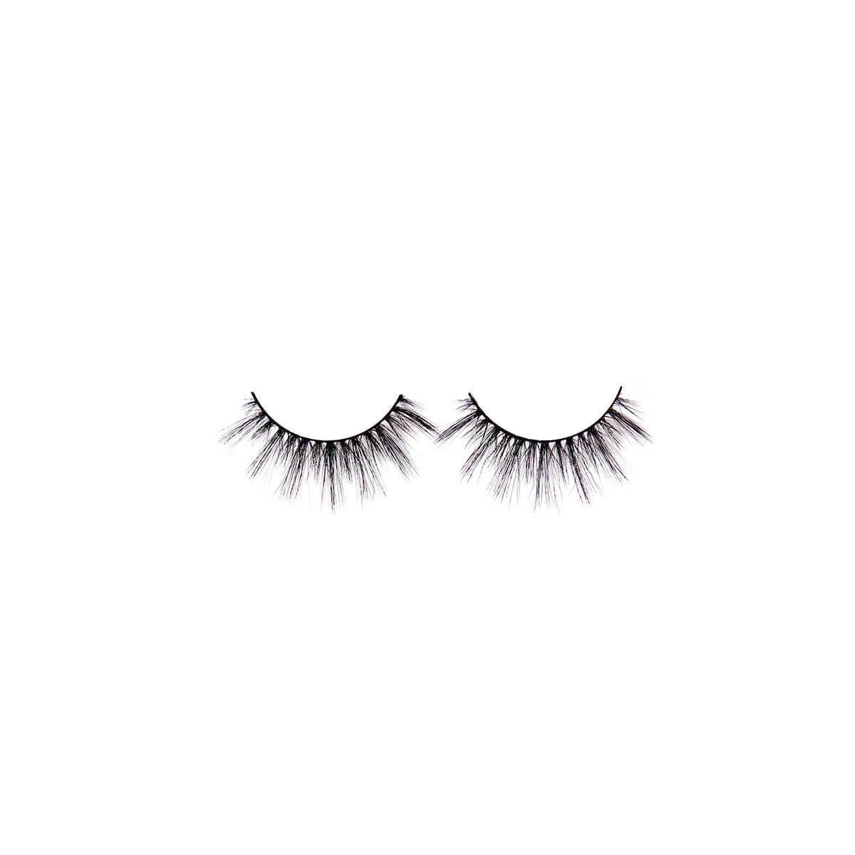 1 pair of lashes on a white background 