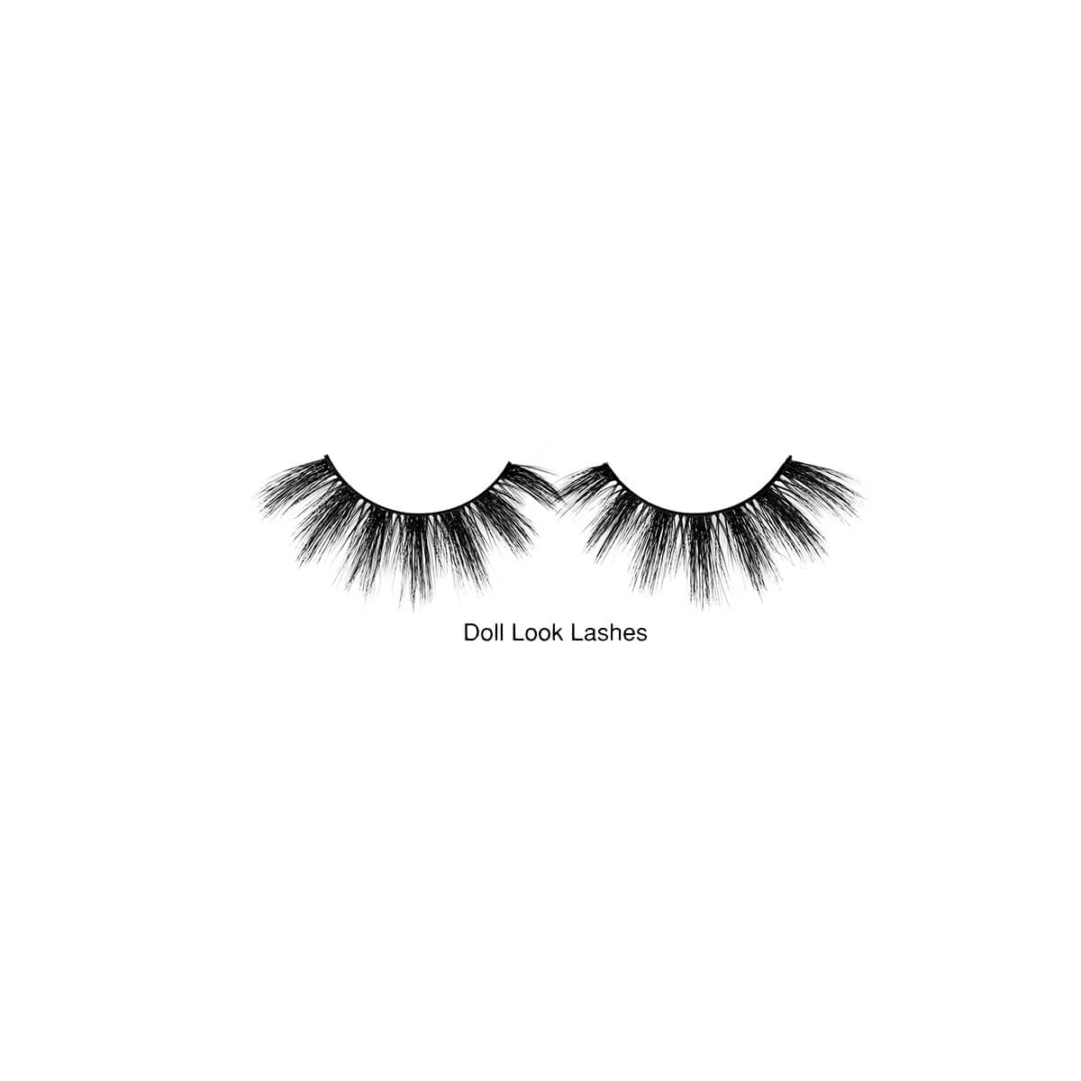 1 pair of lashes on a white background 