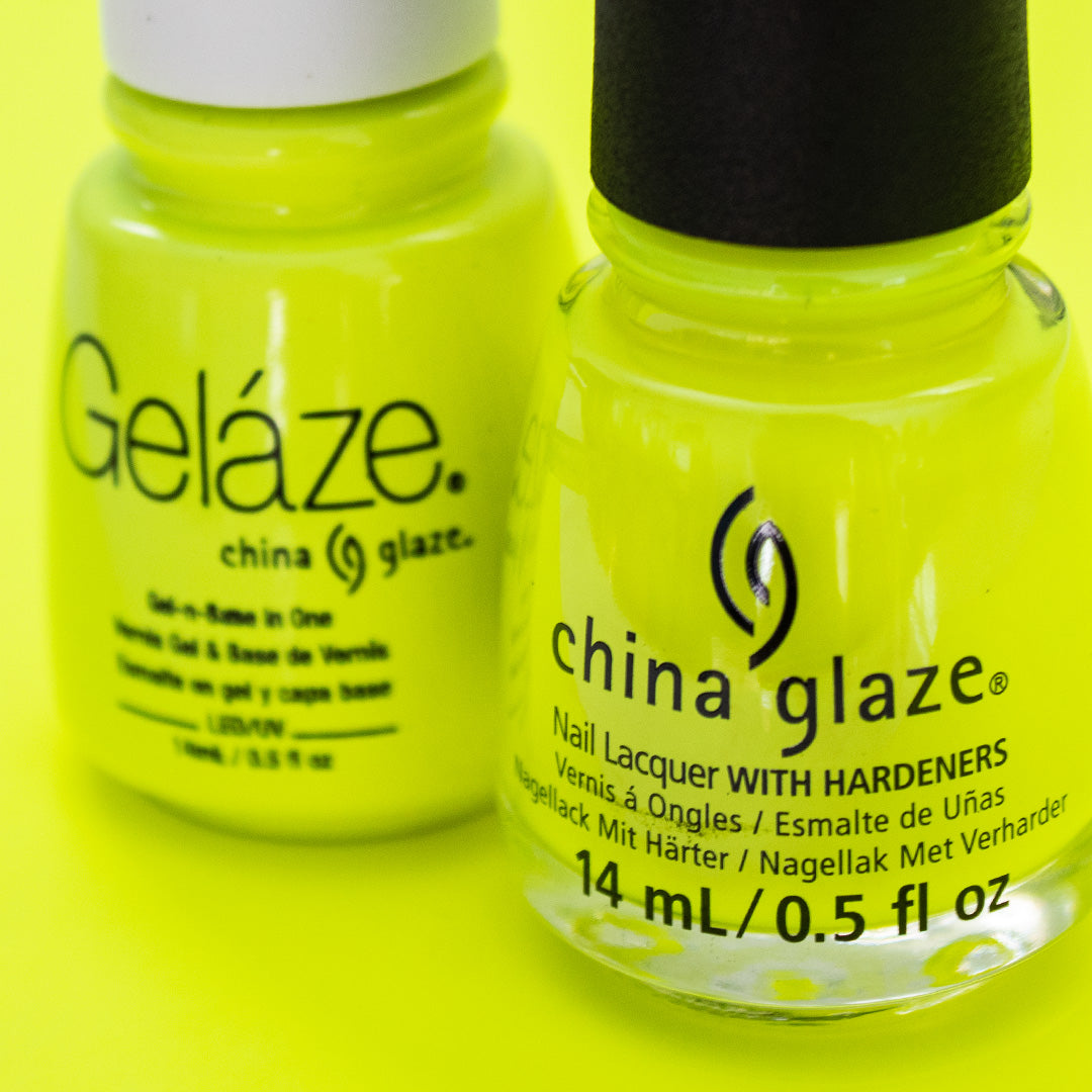 3D illustration of a 0.5-ounce Yellow container of nail lacquer with label text in a different language